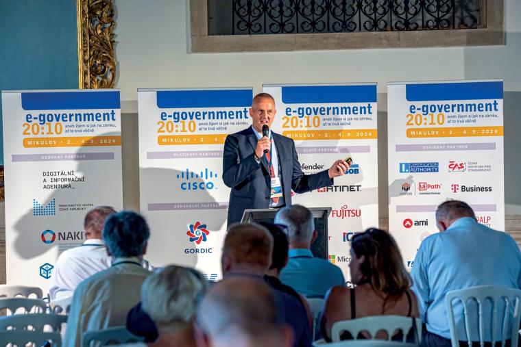 Vladimír Rohel na konferenci eGovernmentu v Mikulově