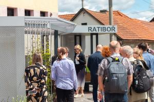 Bioklimatická autobusová zastávka v Ratiboři